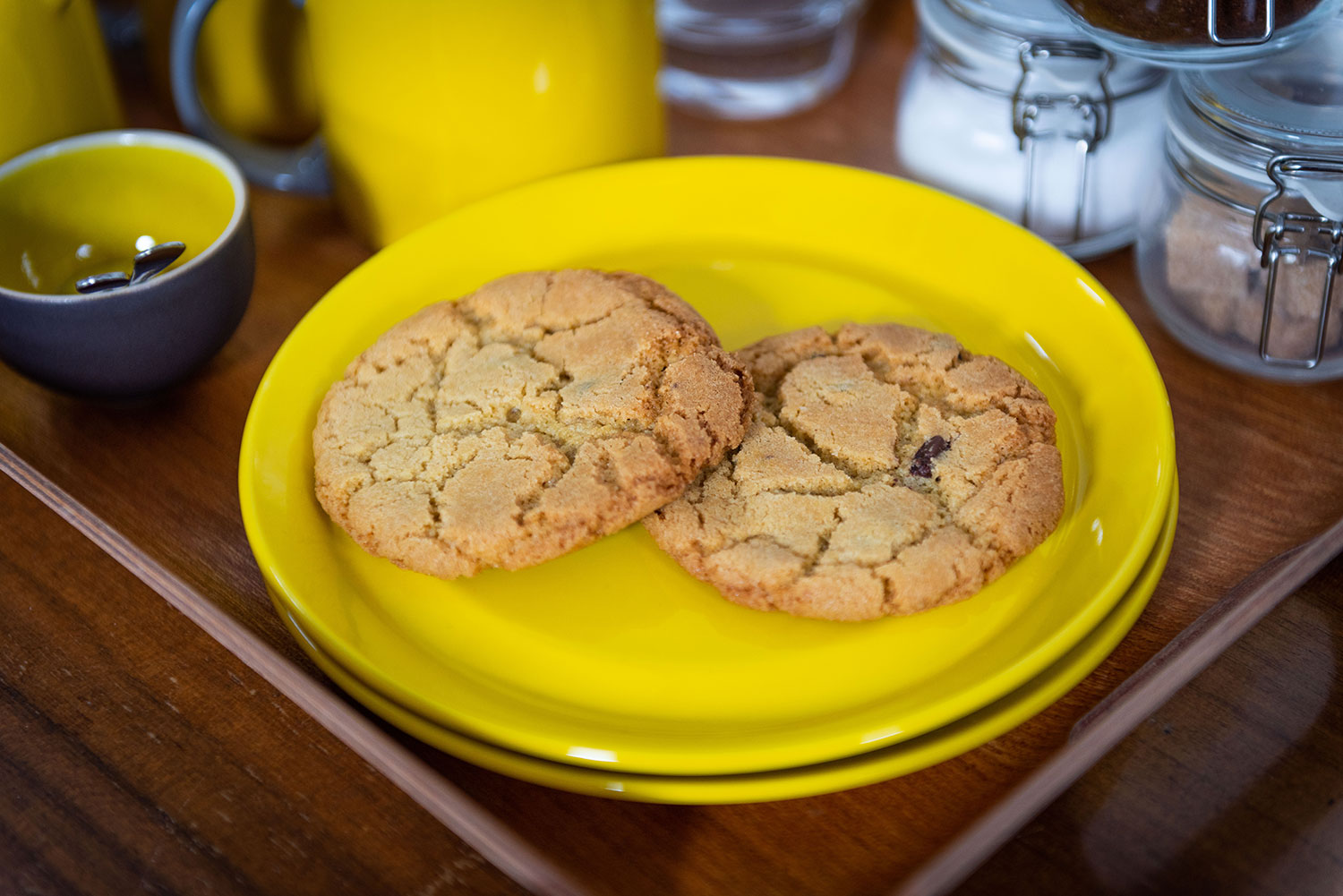 Chocoate chip cookies on a plate